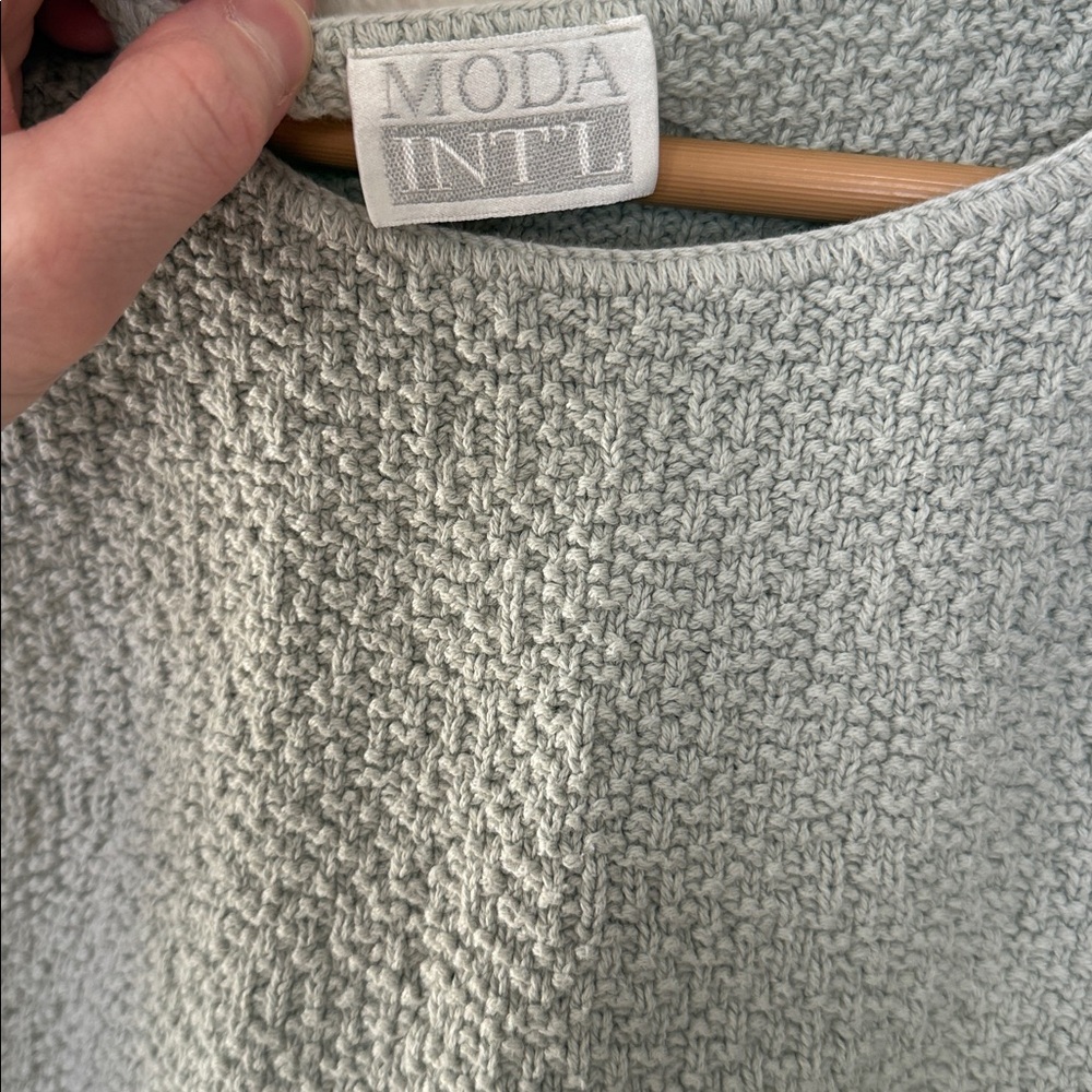 Vintage Women's Gray knit Sleeveless Top medium - Picture 2 of 5